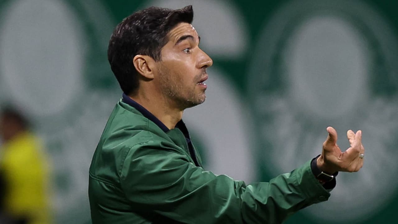 Desfalques pesam: Abel Ferreira revoluciona escalação do Palmeiras em duelo decisivo contra o Atlético-MG