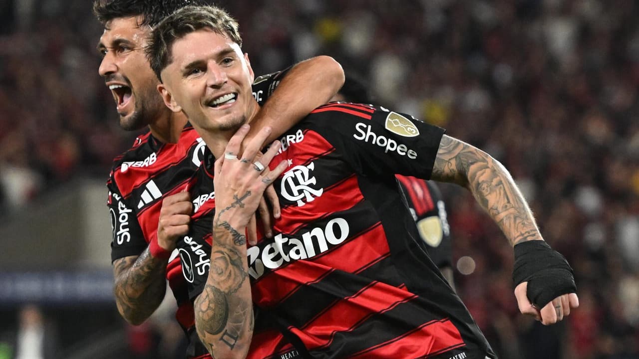 Varela anuncia intenção de se aposentar no Peñarol e almeja trazer Arrascaeta e De la Cruz