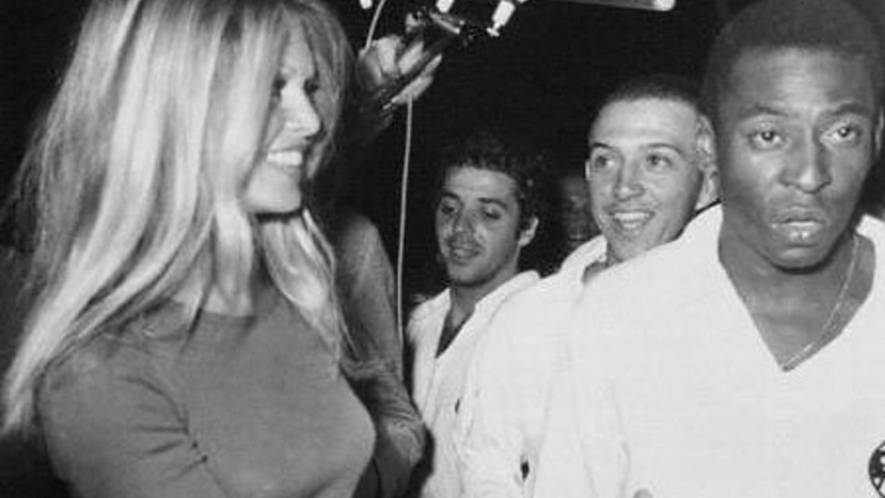 Brigitte Bardot: a atriz que provocou união inimaginável entre Flamengo, Santos e Búzios