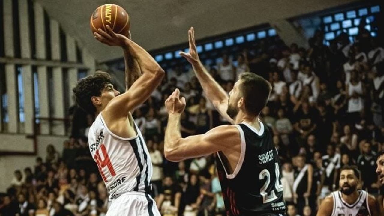 Vasco e Flamengo em confronto decisivo: NBB agita torcidas com duelo acirrado ao vivo