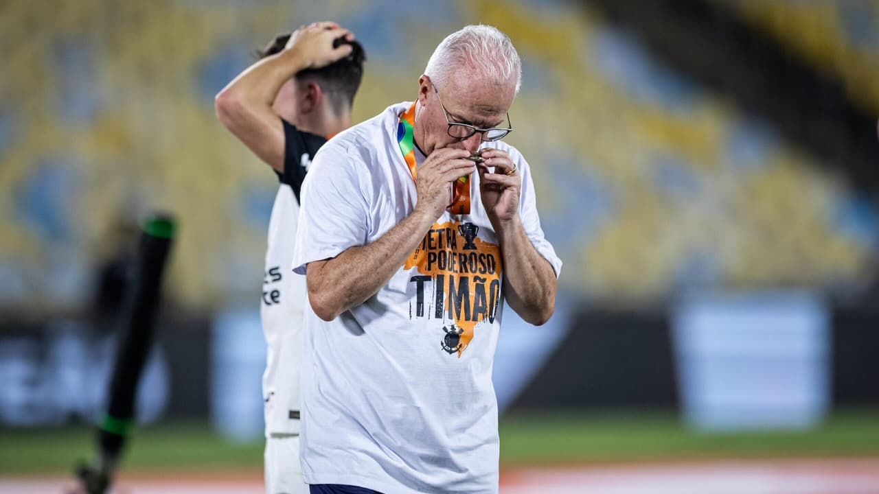 Dorival relembra críticas da Seleção e diz que título no Corinthians era sua resposta esperada
