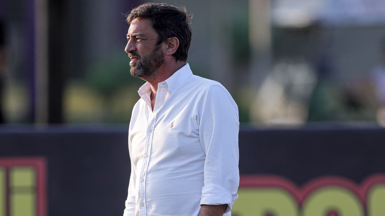 MP investiga ex-presidente do Corinthians por uso indevido de cartão do clube em R$ 1 milhão