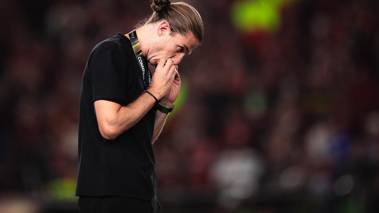 Filipe Luís desafia Flamengo e busca repetir feito de ídolos após 45 anos de história