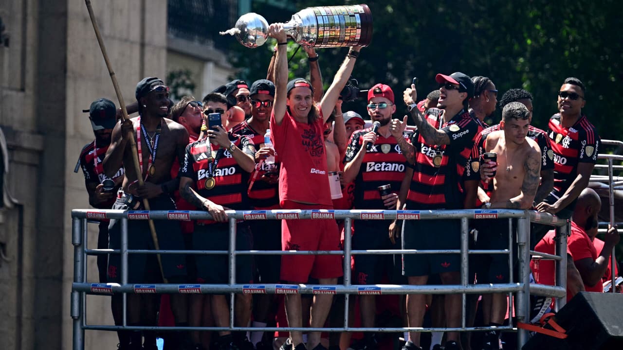 Flamengo confirma lista para o Intercontinental; Pedro é destaque entre os convocados