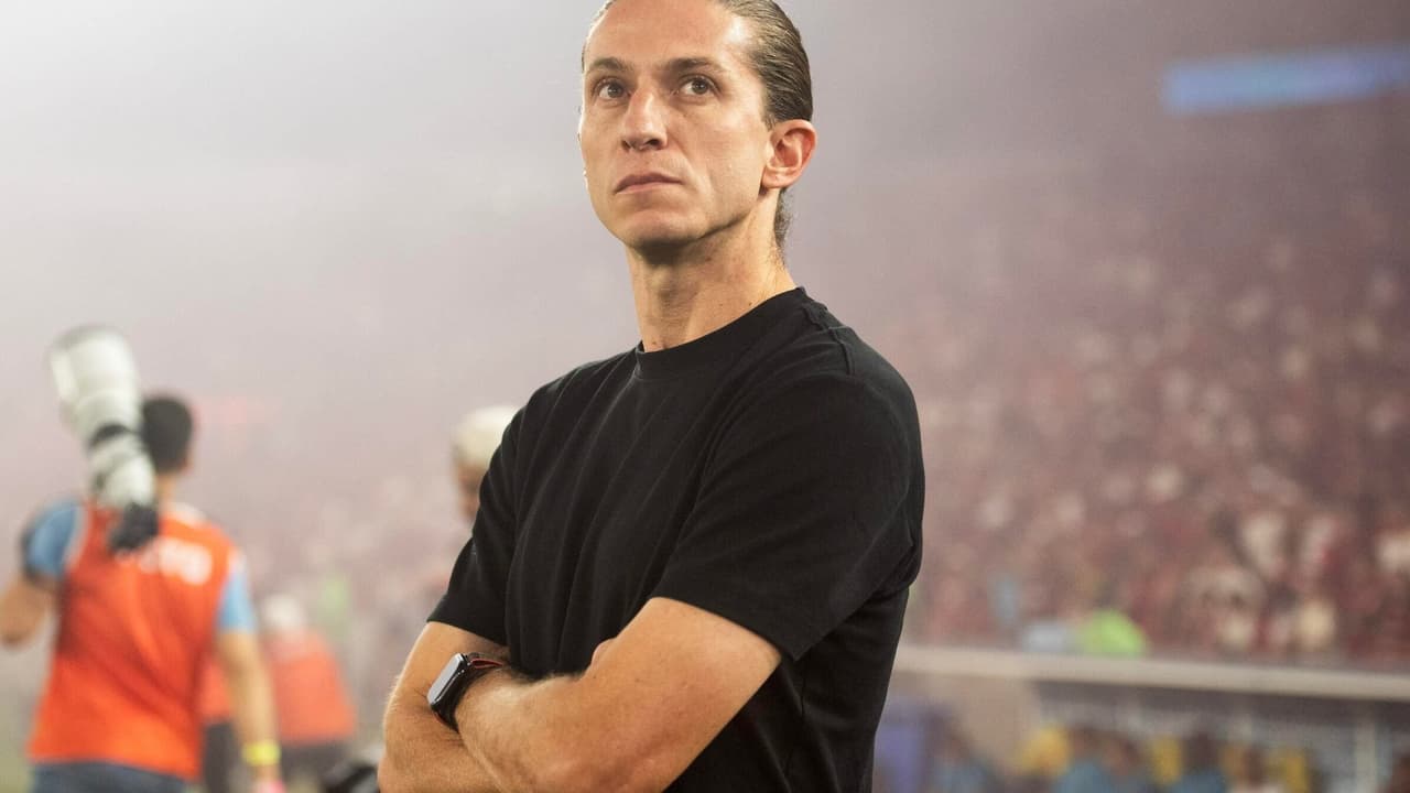 Filipe Luís surpreende e exclui estrangeiro de partida decisiva do Flamengo contra o Ceará