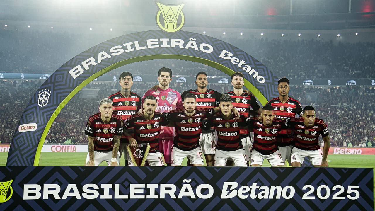 Torcida do Flamengo analisa desempenho do time e aponta craque do Brasileirão em debate acalorado