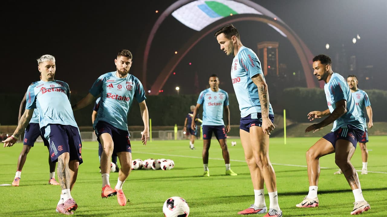 Flamengo se prepara para temporada com elenco quase completo pela primeira vez no Catar