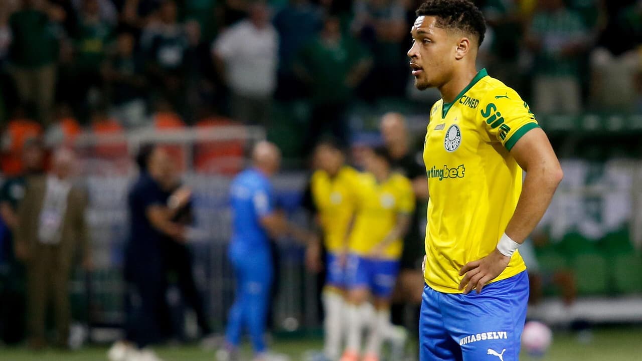 Palmeiras se movimenta no mercado: contratações de 2025 trazem surpresas e desafios financeiros