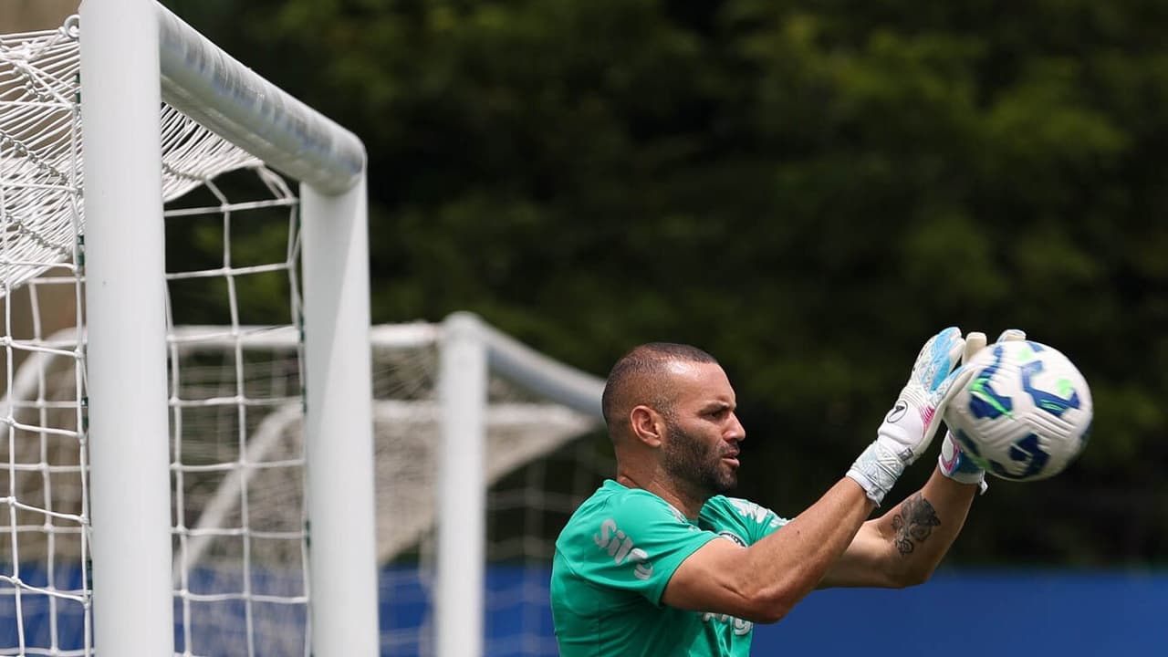 Weverton se recupera e é liberado, fica à disposição do Palmeiras para o início do Paulistão