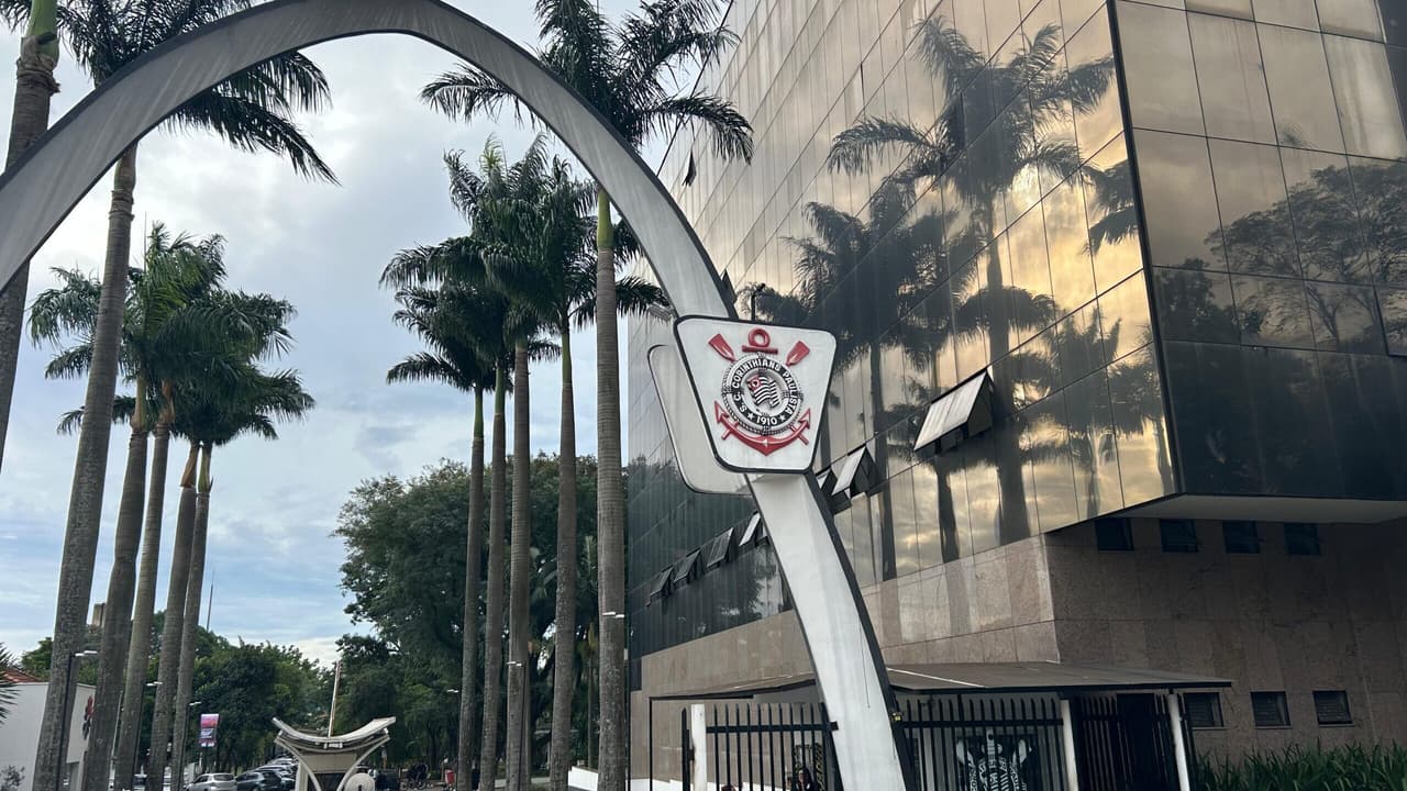 MP investiga intervenção judicial no Corinthians em meio a controvérsias financeiras e políticas