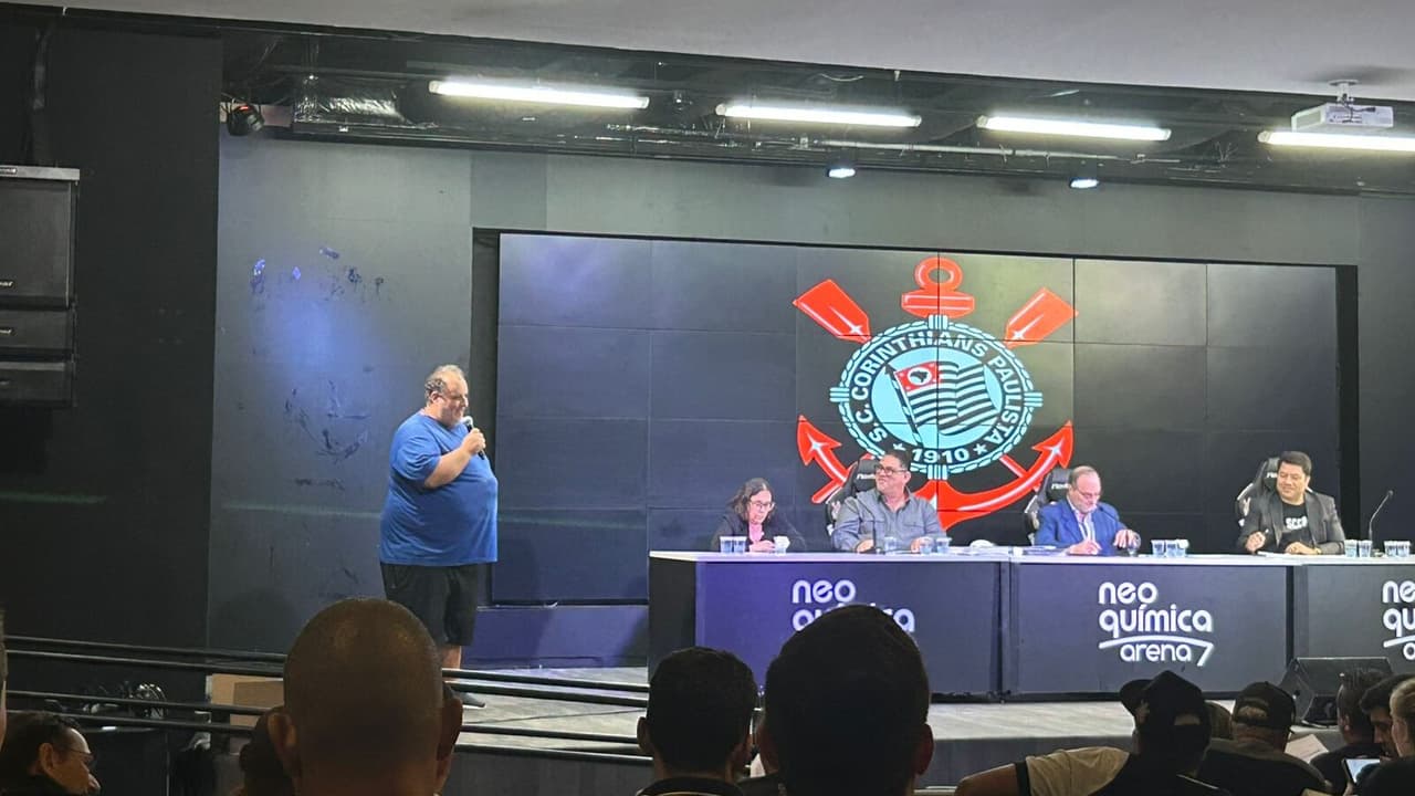 Tensão no ar: presença de aliada de Augusto Melo agita audiência do Corinthians e gera polêmica