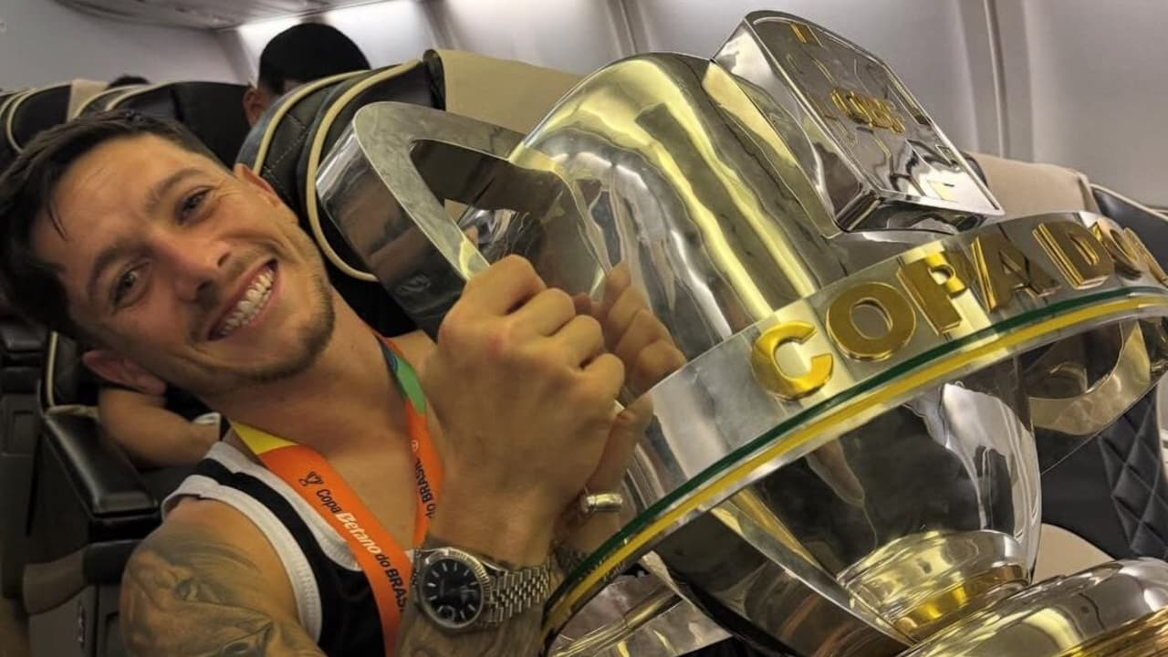 Corinthians celebra conquista da Copa do Brasil em evento reservado antes de encontro festivo com a torcida