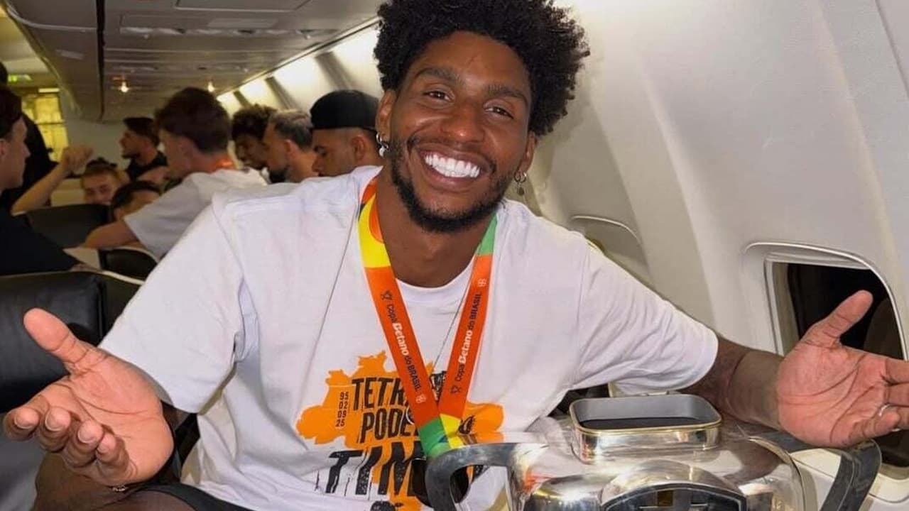 Jogadores do Corinthians celebram o Natal em família; momentos especiais e fotos emocionantes nas redes sociais