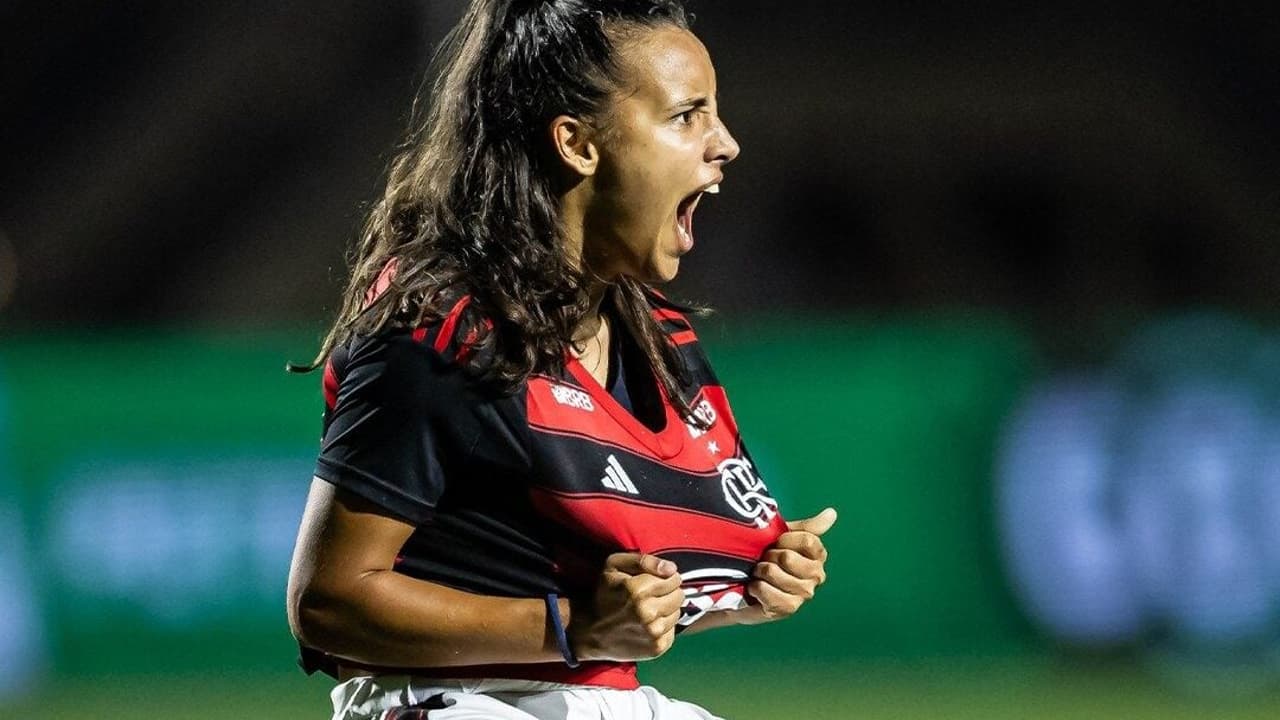 Anna Luiza brilha no Flamengo e exalta Gláucia: O que ela faz com a bola é impressionante