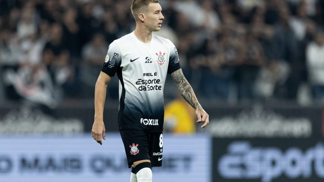 Coritiba mira volante do Corinthians e aguarda desfecho da Copa do Brasil para negociações