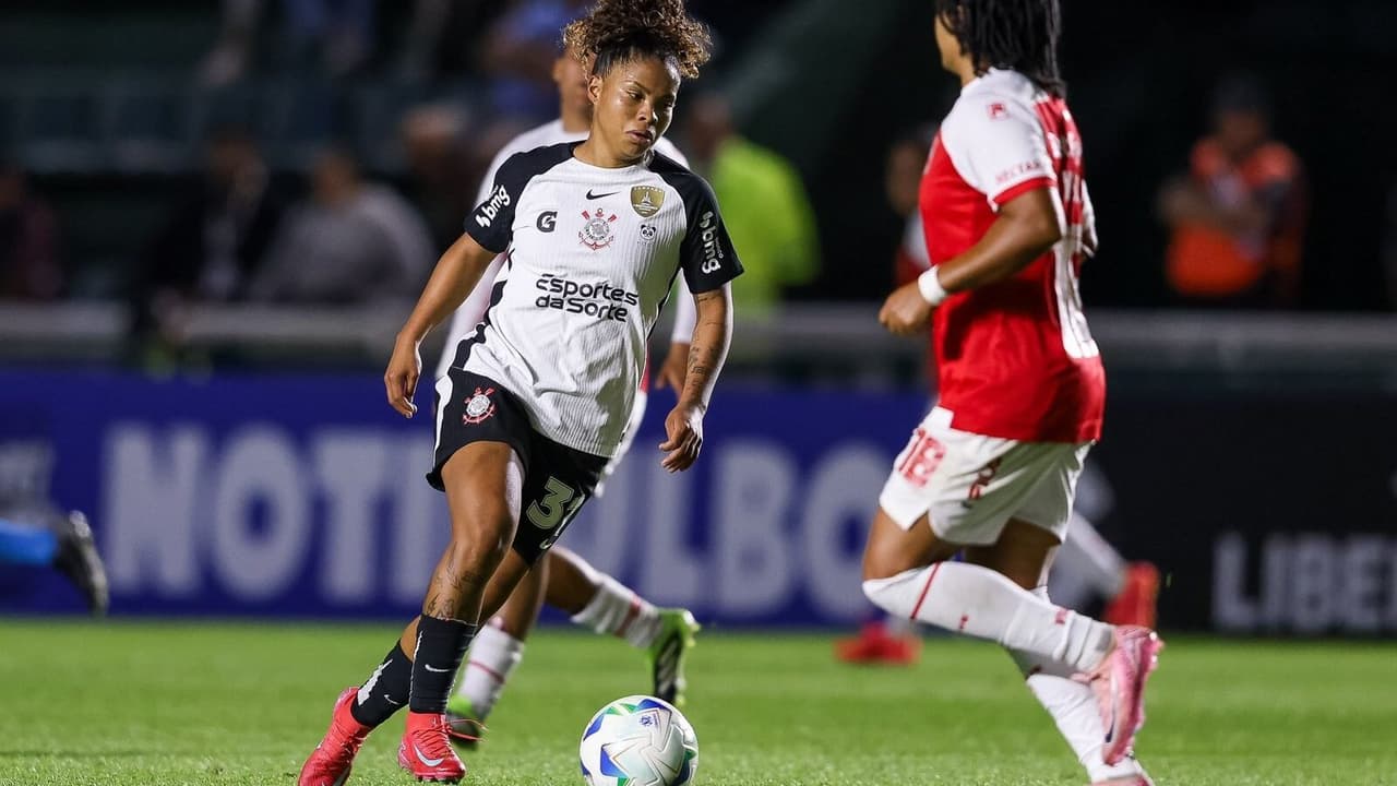 Corinthians renova contrato com Day Rodríguez e reforça a importância da volante no elenco