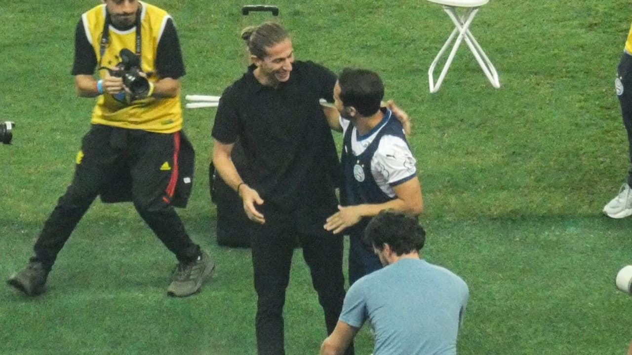 Everton Ribeiro elogia Filipe Luís e aposta: Ele pode se tornar um dos maiores técnicos do Brasil