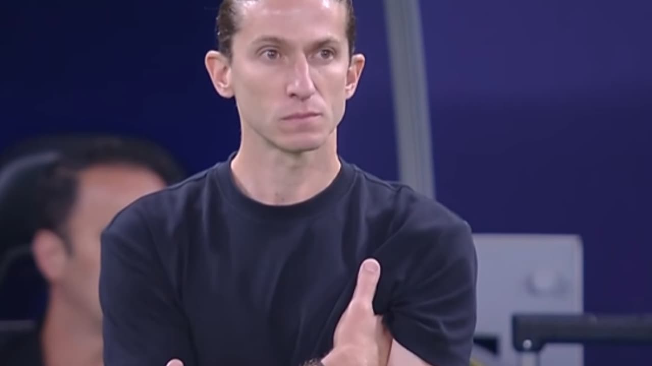 Ato polêmico de jogador do Flamengo revolta torcida: Não pode e provoca reações nas redes sociais