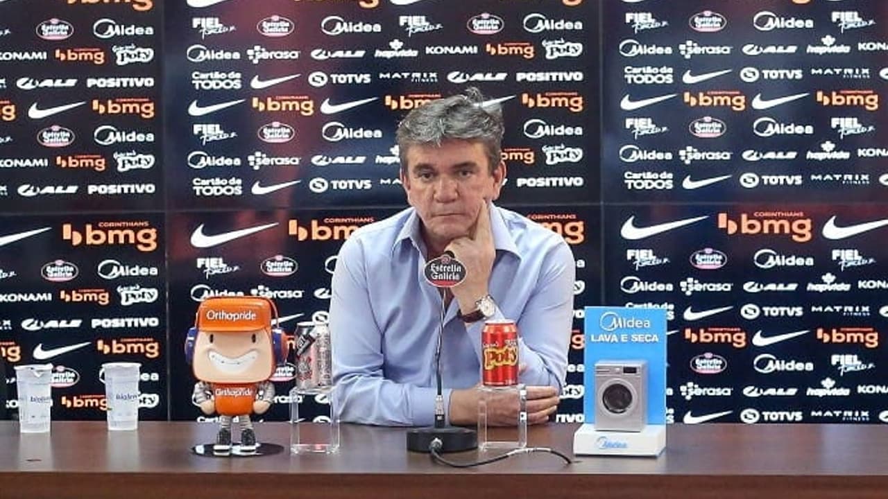 Justiça rejeita parte da denúncia contra Andrés Sanchez sobre polêmica dos cartões do Corinthians