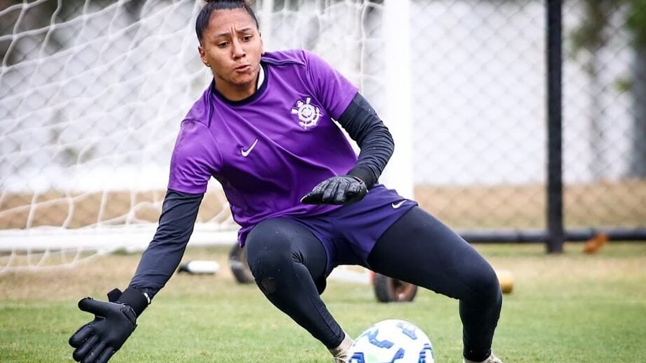 Goleira deixa Corinthians após impasse; 