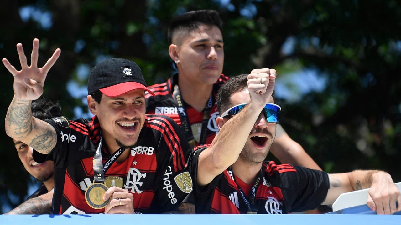 Flamengo foca no Brasileirão após a conquista da Libertadores; próxima partida promete emoções intensas