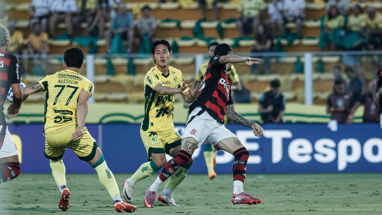 Gol antológico de Mirassol em cima do Flamengo provoca reações fervorosas: É Puskas!