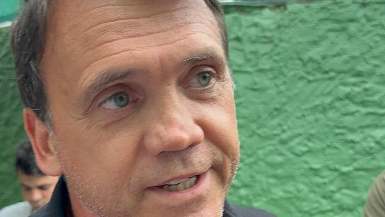 Petkovic exalta paixão de jogador do Flamengo: O amor faz milagres e transforma o time