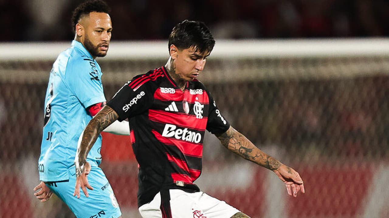 Neymar reage e curte post do Flamengo contra gramado sintético, gerando polêmica nas redes sociais