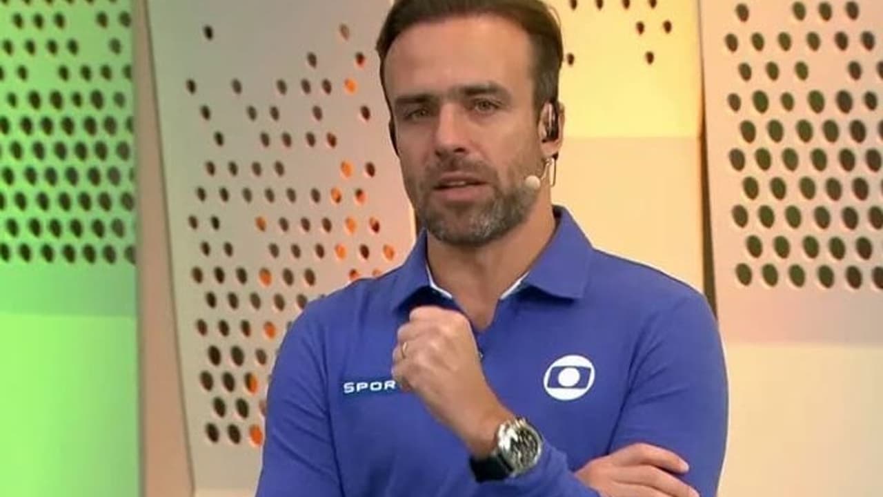 Roger Flores aponta erro crasso do Corinthians em gol do Vasco: 