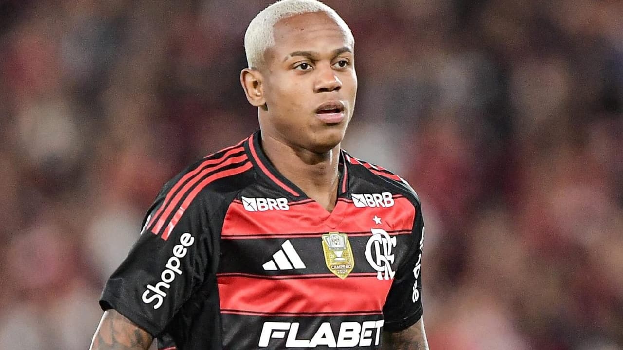 Wallace Yan perde gol incrível e provoca reação nas redes sociais em Flamengo x Portuguesa