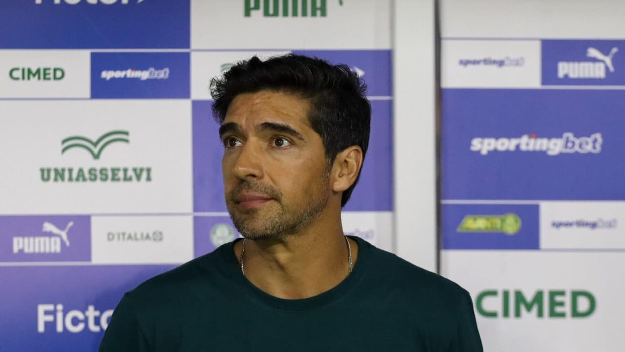 Abel aprova rodízio no Palmeiras e admite impasse sobre possível saída de Facundo
