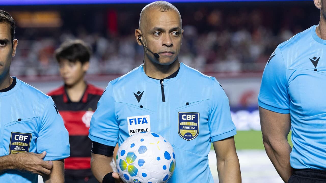 Jorginho critica decisões da arbitragem no confronto entre São Paulo e Flamengo: Foi um desempenho incrível