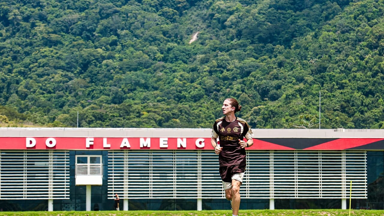 Arrascaeta Retorna: Filipe Luís Anuncia Escalação do Flamengo para Confronto Crucial Contra o São Paulo