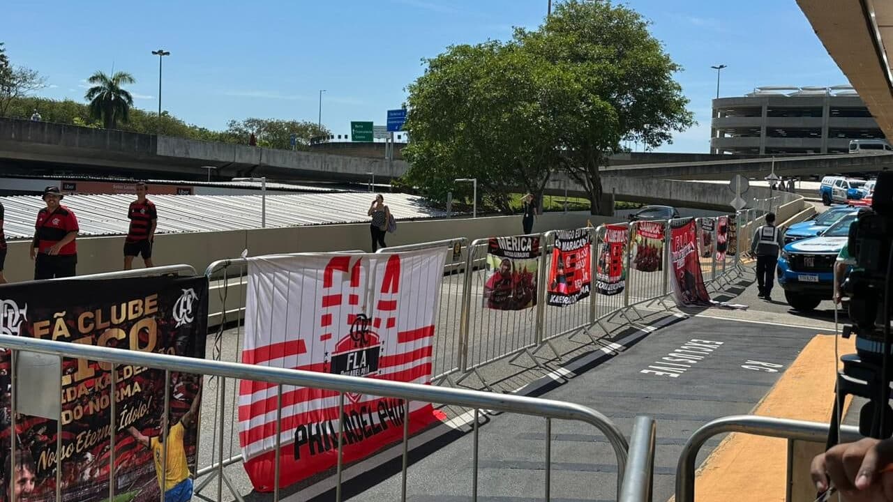 Lucas Paquetá é recebido com euforia pela torcida no AeroFla: um novo capítulo na carreira do craque