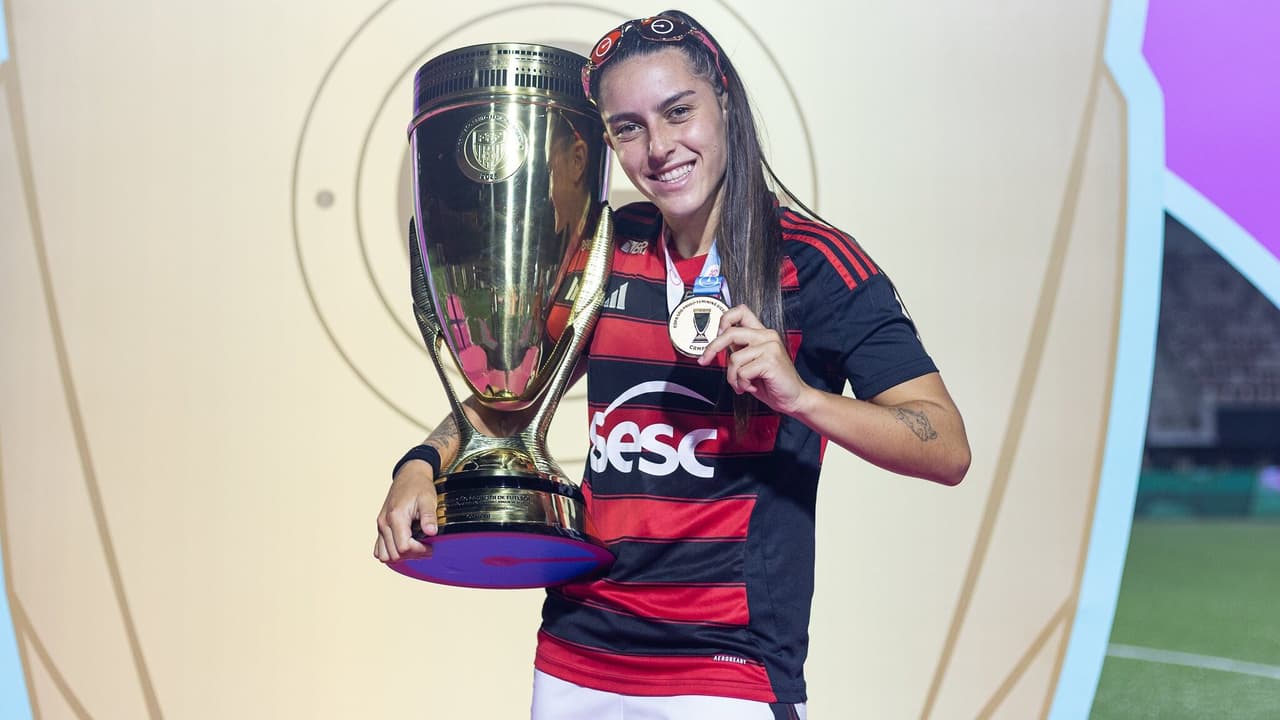 Duda Cerqueira, multicampeã na base, é oficialmente integrada ao profissional do Flamengo