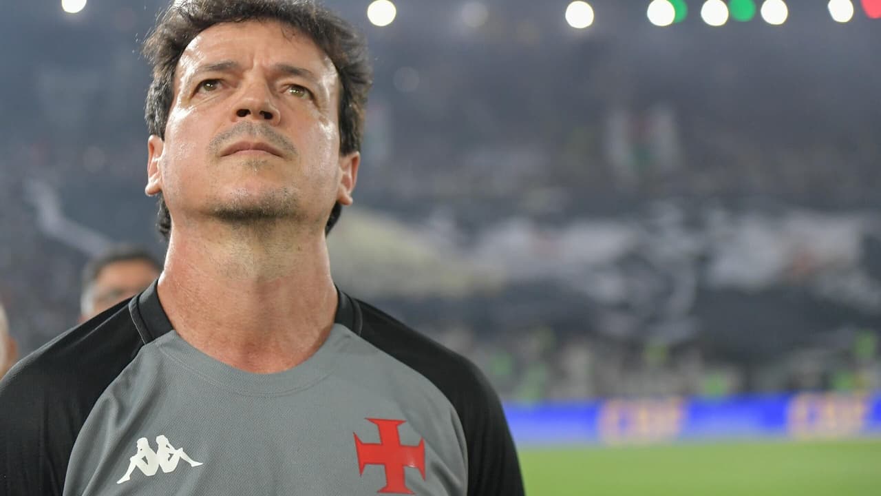 Após clássico amargo, torcedores do Vasco reagem e cobram respostas de Fernando Diniz