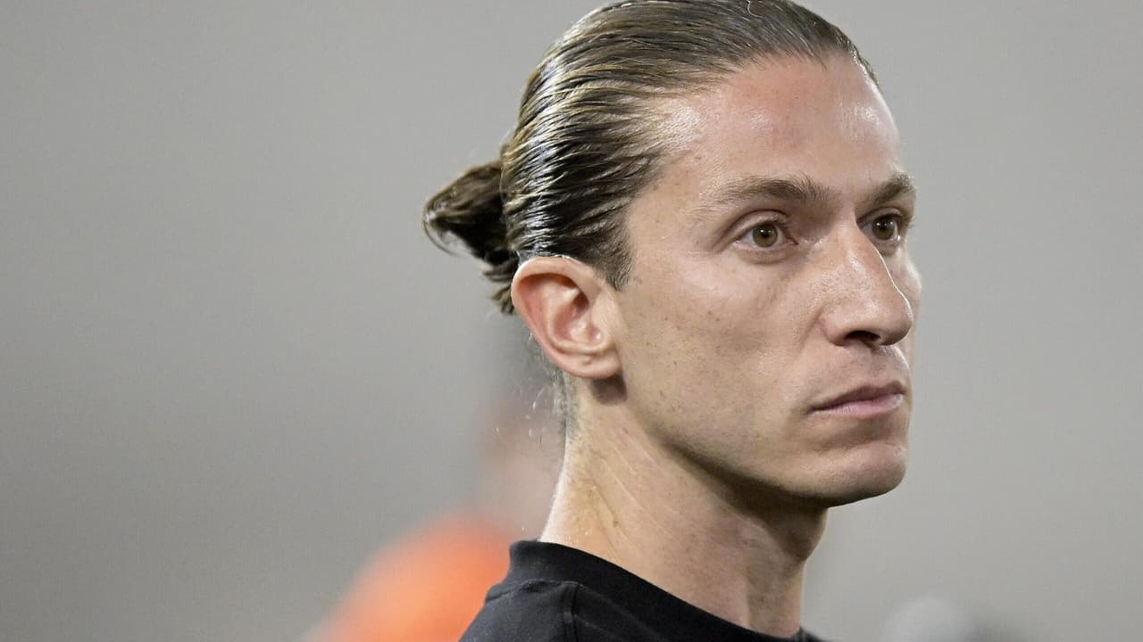 Torcedores do Flamengo comemoram escalação contra o Vasco e celebram a escolha do treinador