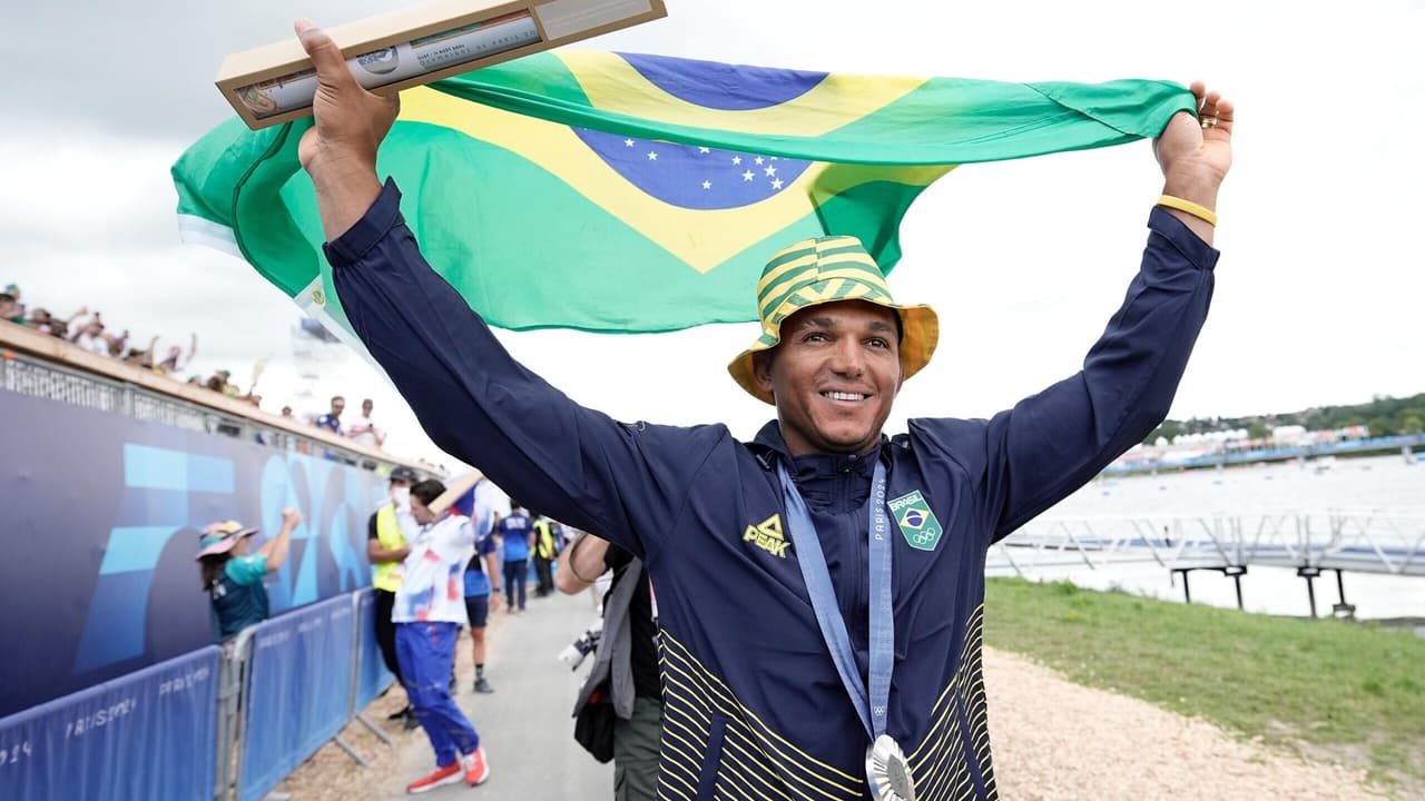 Isaquias Queiroz fala sobre saída do Flamengo e diz que é hora de seguir o caminho certo