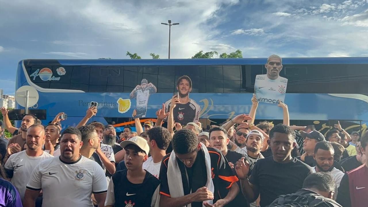 Corinthians Chega a Brasília em Grande Estilo para a Supercopa Rei com Festa da Fiel