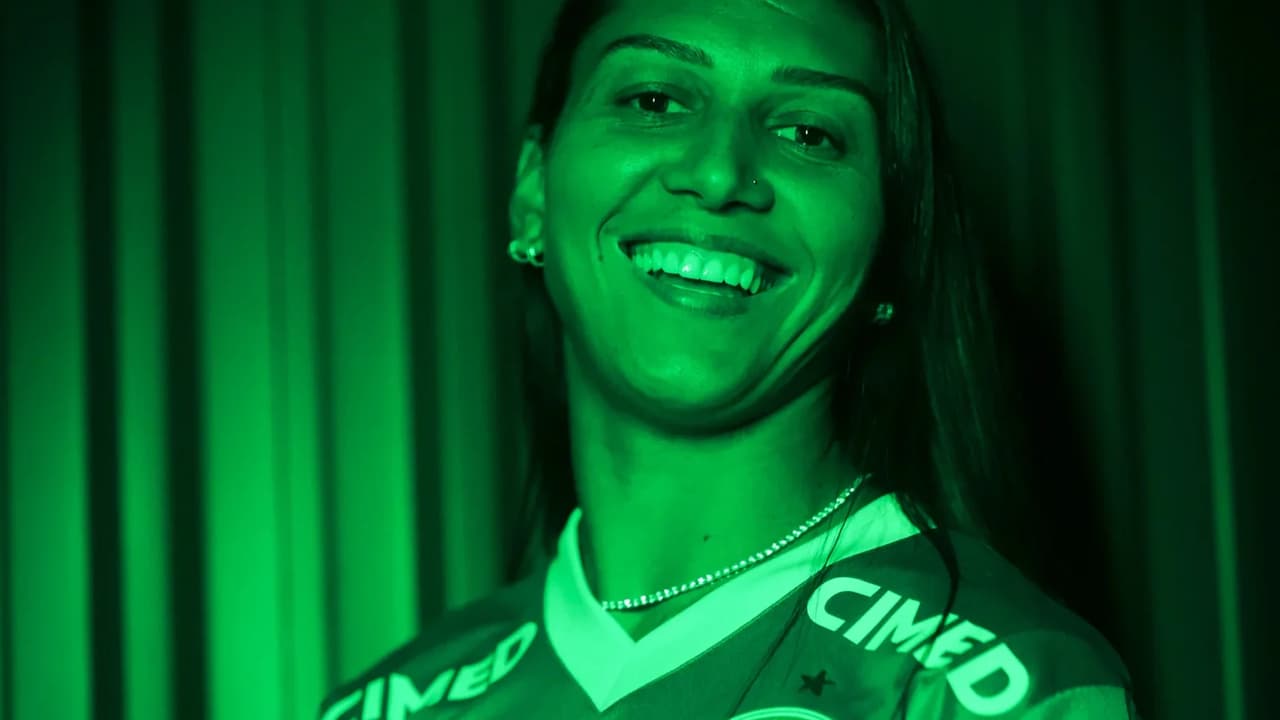 Bia Zaneratto retorna ao Palmeiras e assume a pressão como nova camisa 10 das Palestrinas