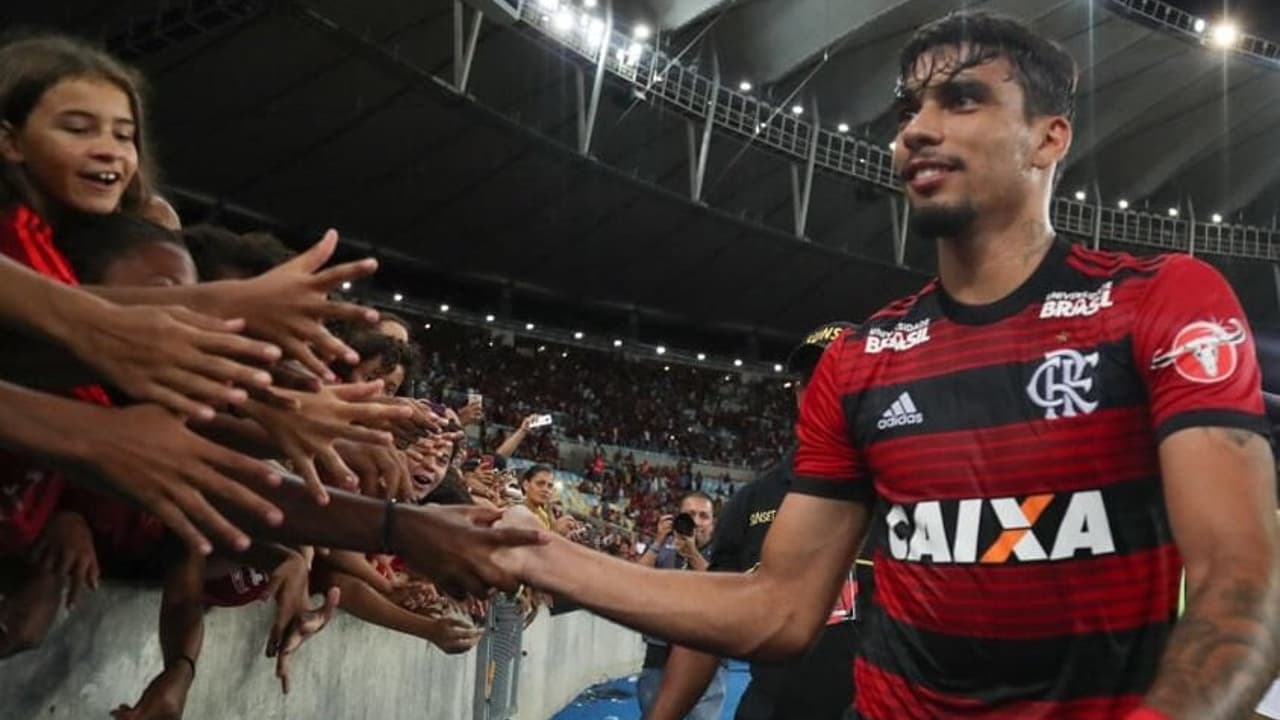 Flamengo reage a boatos e se mostra otimista em negociar retorno de Lucas Paquetá