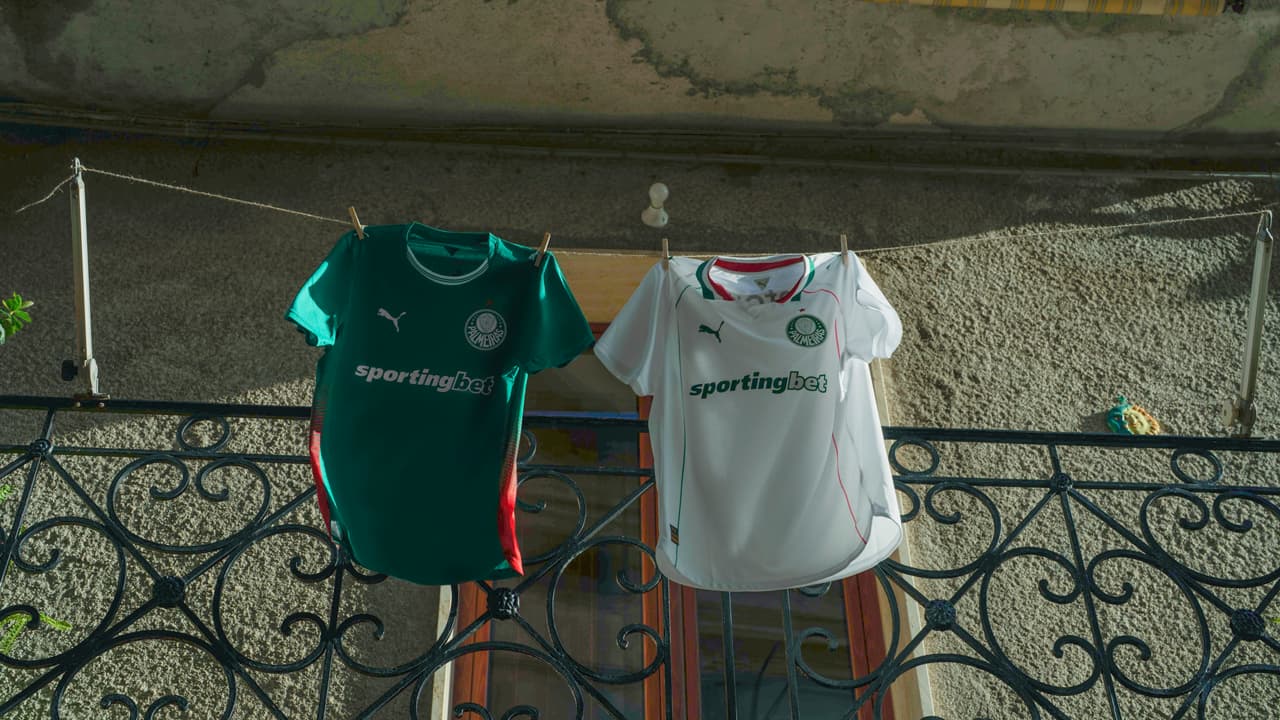 Palmeiras apresenta novas camisas para 2026, prometendo surpresas e estilo nos gramados do Brasil