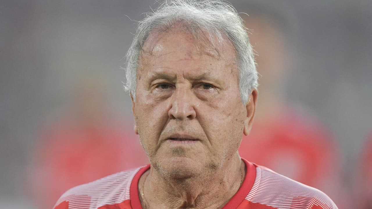 Zico, ídolo do Flamengo, negocia com emissora para a Copa do Mundo