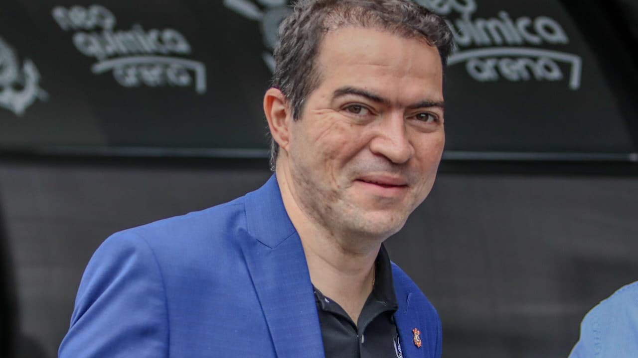 Corinthians Intensifica Busca por Novos Reforços Após Anúncio de Quatro Contratações