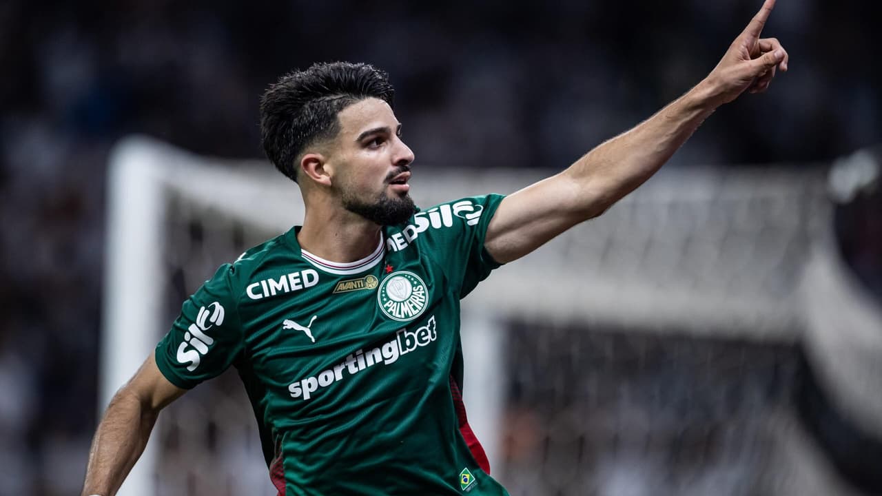 Flaco Gómez brilha como artilheiro no Palmeiras e se prepara para a disputa da Copa