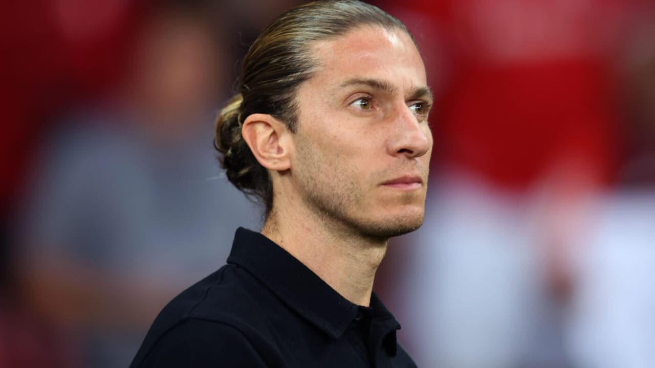 Filipe Luís atinge marca histórica de 100 jogos à frente do Flamengo