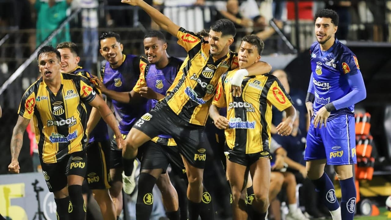 Novorizontino surpreende Corinthians e avança para a final do Paulistão após 36 anos