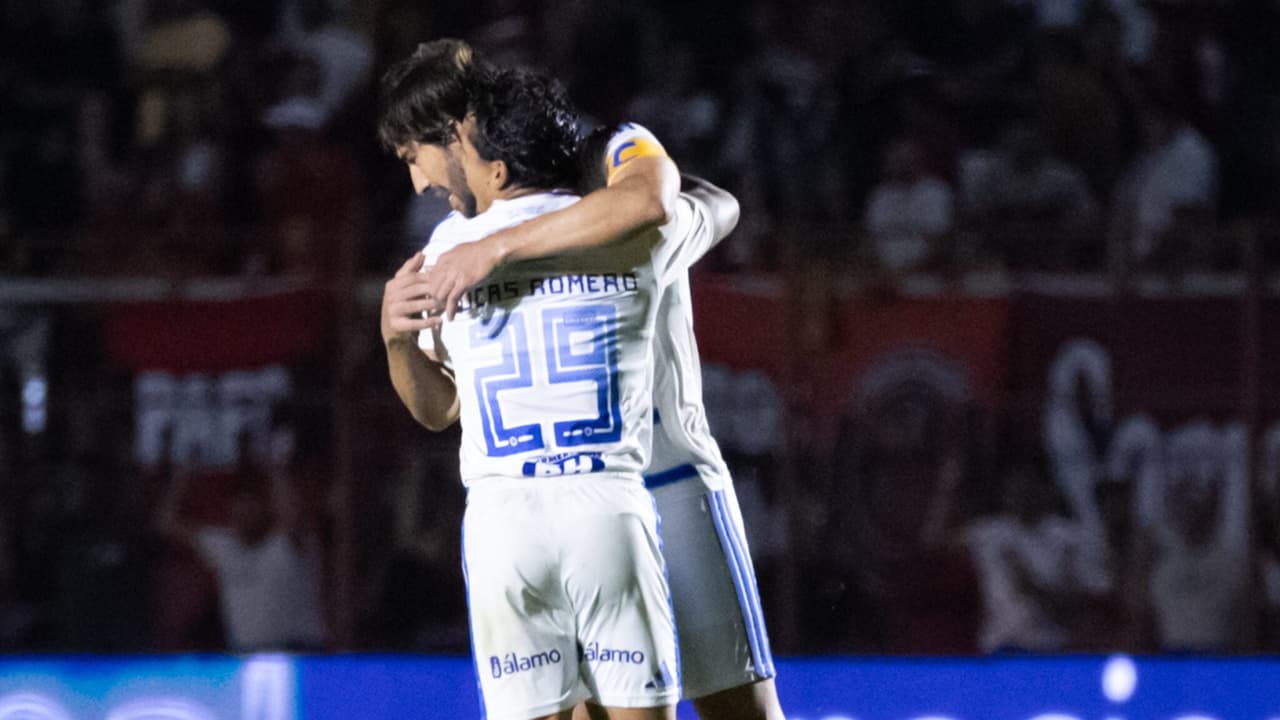 Cruzeiro Exibe Versatilidade Tática no Empate com Pouso Alegre e Almeja Progresso Sob Comando de Tite