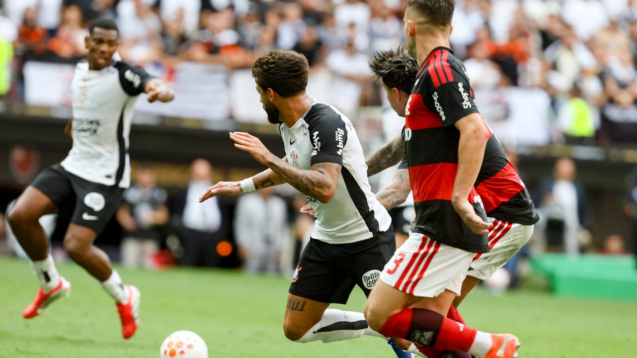 Léo Ortiz Analisa Erros Cruciais do Flamengo na Supercopa do Brasil