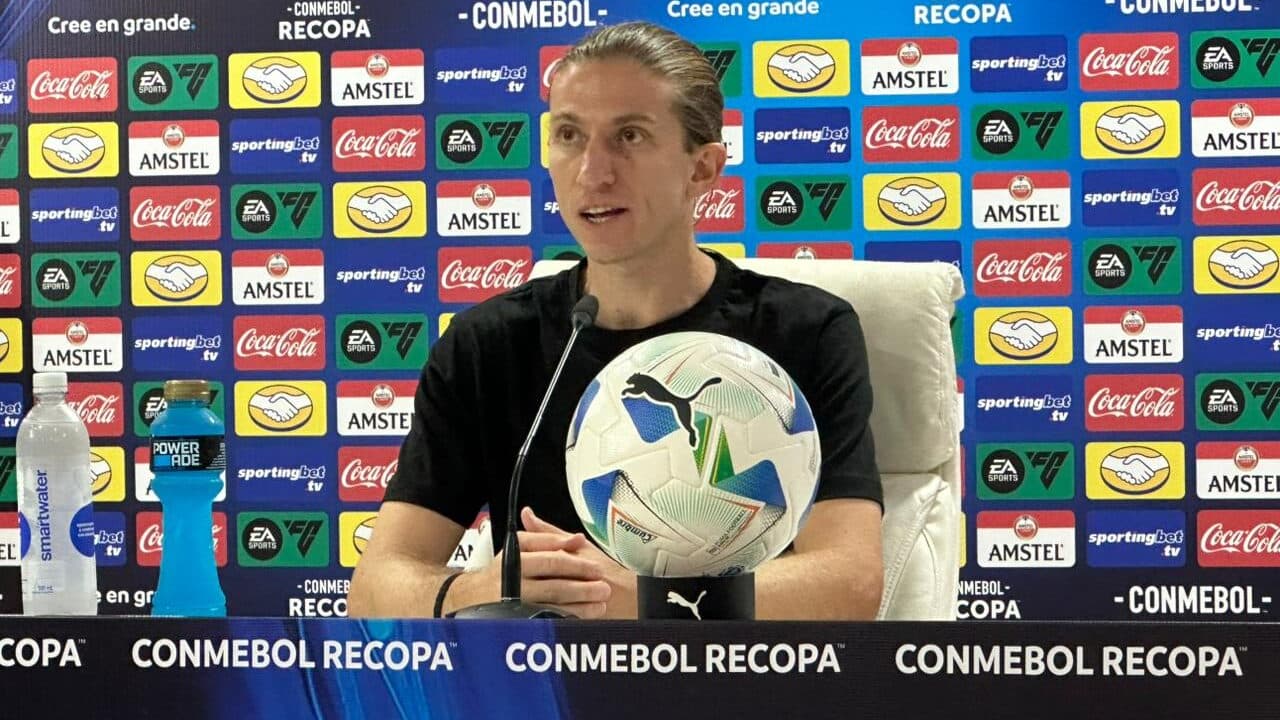 Filipe Luís Avalia Derrota do Flamengo para o Lanús e Reconhece Superioridade Adversária